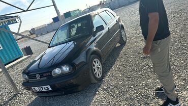 голф жета: Volkswagen Golf: 1995 г., 2 л, Механика, Бензин, Хэтчбэк