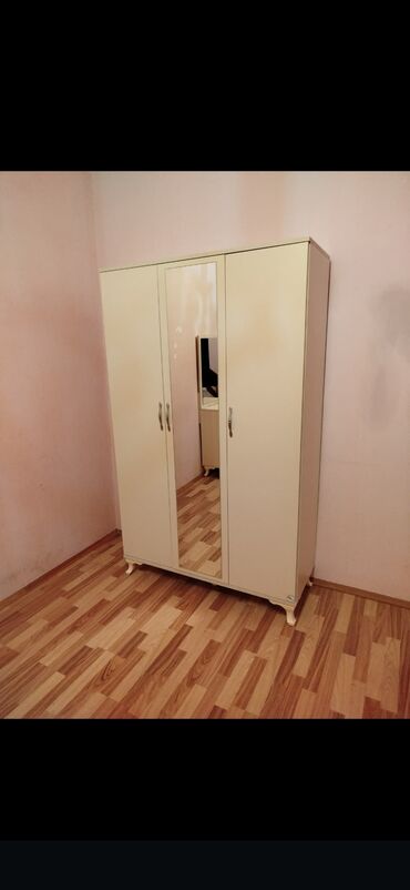 Dolablar: Yeni, Açılan, 3 qapılı Düz dolab, Qarderob, paltar dolabı, Azərbaycan — 30