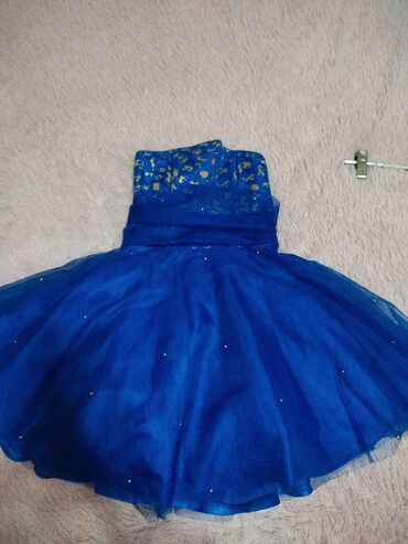 нарядное платье на девочку: Детское платье, цвет - Синий, Б/у