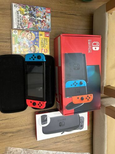 Nintendo switch v2 ideal veziyyetdedir. Ciziqsiz ve zedesizdir