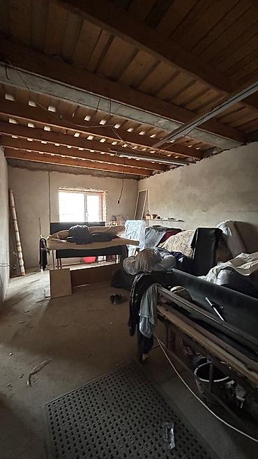 Продажа коттеджей и домов: 🏡 Продается дом в отличном районе! 📍 Расположение: всего в 3 минутах — 5