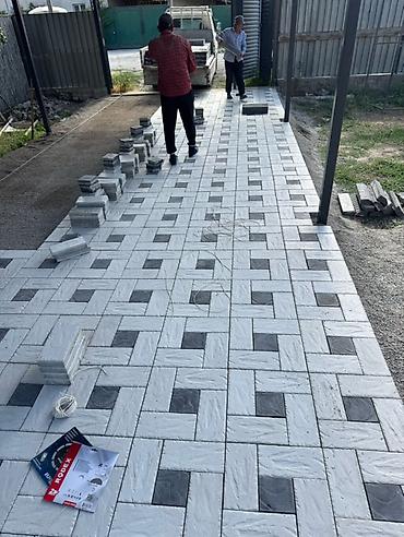 декоротивный камень: Сапаттуу брусчаткалар ✅ Бордюрлар ✅ Лотоктор✅ Байланыш номерибиз 📍 — 6