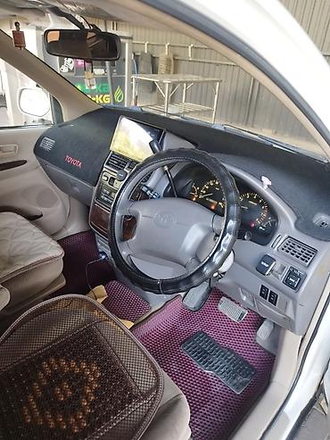 devo tiko: Toyota Ipsum: 2000 г., 2 л, Автомат, Бензин, Минивэн — 5