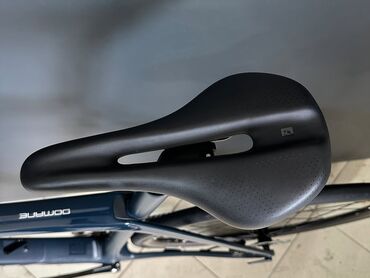 İdman velosipedləri: TREK yol velosipedi – karbon karkaslı, disk əyləcli, Shimano 105 — 18