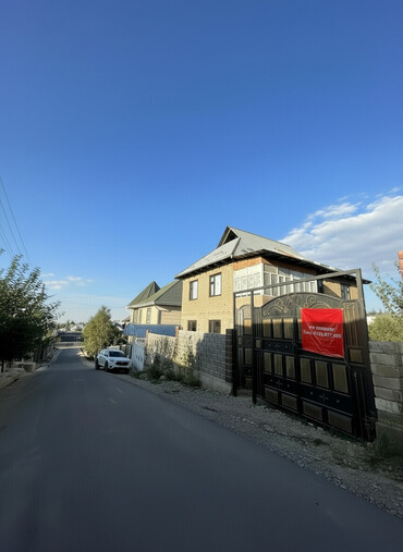 Продажа домов: Дом, 200 м², 6 комнат, Собственник, Евроремонт at lalafo.kg — 1 Продажа домов: Дом, 200 м², 6 комнат, Собственник, Евроремонт — 1