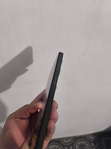 redmi 13 с: Tecno Camon 20 Pro 5G, Колдонулган, 256 ГБ, түсү - Кара, Бөлүп төлөө менен, 2 SIM — 5