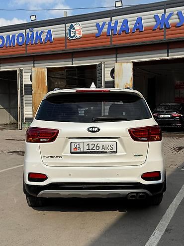 Kia: Kia Sorento: 2018 г., Кроссовер — 5
