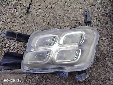 ön fara: Avtomobil üçün ön far (sol), LED modullu. Pavarotnikle olandı — 1