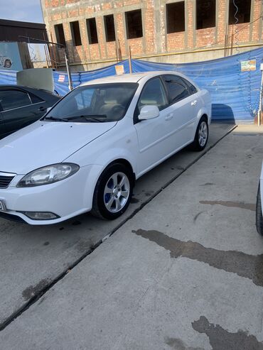 продаю ниссан патрол: Daewoo Gentra: 2016 г., 1.5 л, Механика, Газ, Седан