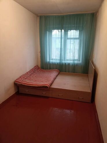 дом в токмаке: 2 комнаты, 46 м², 104 серия, 4 этаж, Косметический ремонт