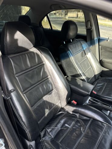 Honda: Honda Accord: 2003 г., 2.4 л, Автомат, Бензин, Седан — 8