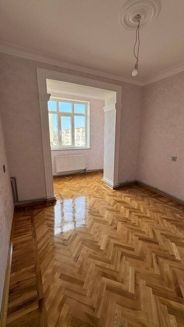 Köhnə tikili: Bakı, 4 otaqlı, Köhnə tikili, m. Elmlər Akademiyası, 108 kv. m -da lalafo.az — 6 Köhnə tikili: Bakı, 4 otaqlı, Köhnə tikili, m. Elmlər Akademiyası, 108 kv. m — 6