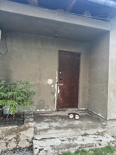 Продажа коттеджей и домов: Собственник!!! Продаю дом в ж/м Ак-Ордо2 по улице Сары-Жаз, Вверх от — 9