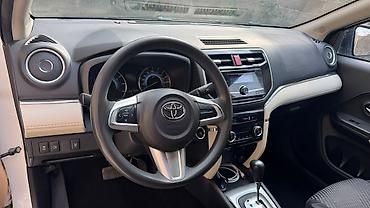 Toyota: Toyota Rush: 2021 г., 1.5 л, Автомат, Бензин, Кроссовер — 9