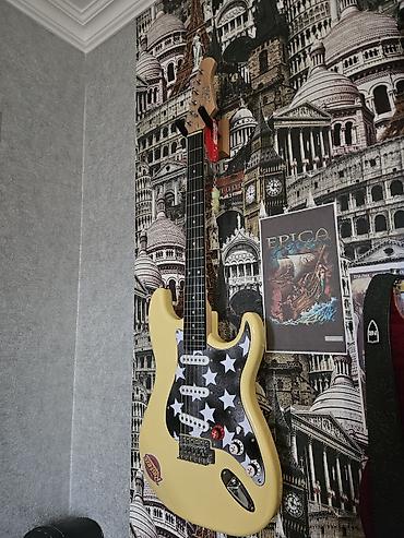 Elektro gitaralar: Elektron gitara, 6 sim, İşlənmiş, Ünvandan götürmə, Pulsuz çatdırılma — 1