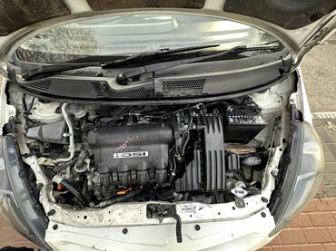 Honda: Honda Fit: 2002 г., 1.5 л, Вариатор, Бензин, Хэтчбэк — 11