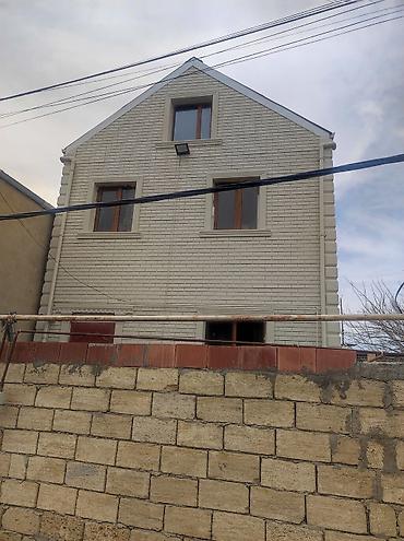 Недвижимость: TƏCİLİ! 2 mərtəbəli + mansarlı həyət evi satılır 📍 Sumqayıt yaxınlığı — 2
