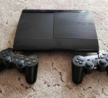 playstation 3 цены: Продаю идеальную PS3 supe5 slim, прошитая +70топ игр, Память 1000гиг