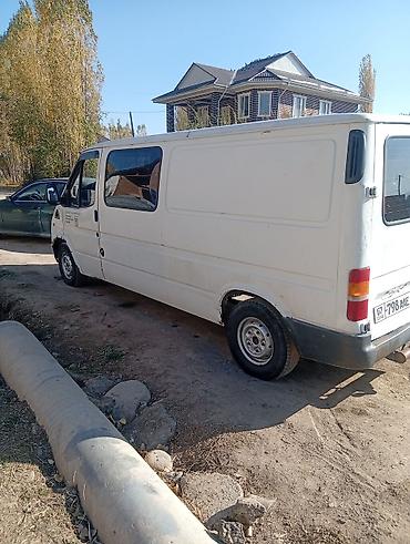 nissan 370: Грузовой фургон Ford Transit (поколение конца 90‑х – начала 2000‑х) — 8