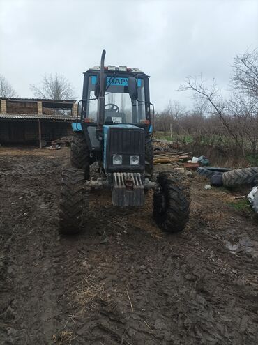 mtz 82.1: Mtz89.2 narmal vəziyyətdə . il 2012 tekerler yaxşı barter var