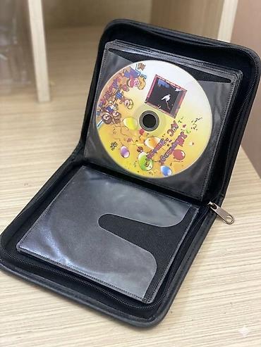 багажный сумка: Чехол-органайзер для CD/DVD-дисков - Формат: книжка на молнии - — 1
