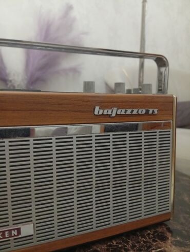 Kolleksiya qaşıqları: Salam bu radio Almanyadan gelib 1964 cü ilindi alanda diyibler tam