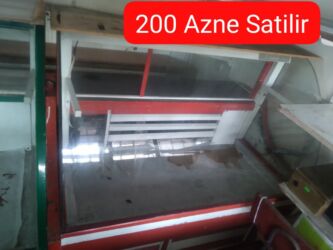 demir vitrin: Mağaza avadanlıqları satılır: 3 denesi birden satilir tecilidir. -