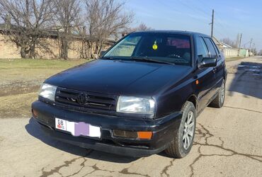 Volkswagen: Volkswagen Vento: 1994 г., 1.8 л, Механика, Бензин, Седан