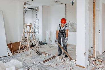 мастер ремонт квартир: 🚧 SÖKÜNTÜ XİDMƏTİ – SÜRƏTLİ, TƏMİZ VƏ ETİBARLI! 🚧 🏠 Ev • Mənzil • — 8