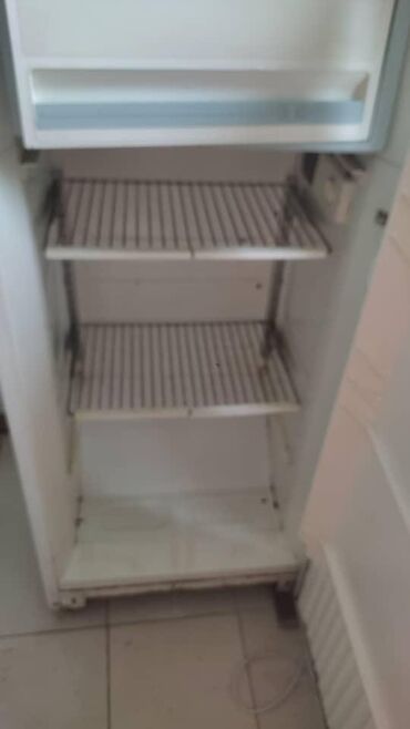 ретро холодильник: Муздаткыч Minsk, Колдонулган, Кичи муздаткыч
