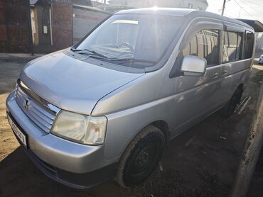 Honda: Honda Stepwgn: 2002 г., 2 л, Минивэн — 1