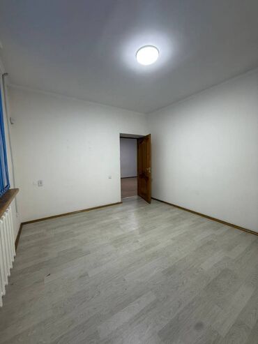 Долгосрочная аренда домов: 250 м², 6 комнат — 21