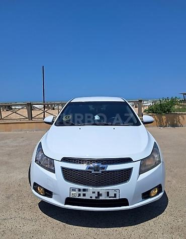 Chevrolet: Chevrolet Cruze: 1.6 л | 2011 г. 280000 км Седан — 2