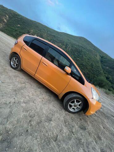 тирактор 80: Honda Fit: 2009 г., 1.3 л, Автомат, Бензин