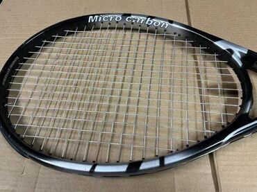 Rekviziti za vežbanje: Teniski reket Micro Carbon Titanium; Reket za seniore, Dužina ukupno — 7