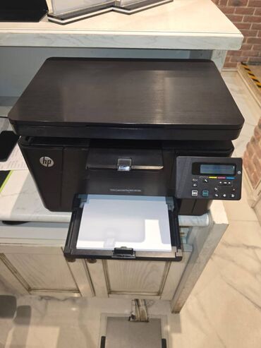 kompüter keysi: Printerler satilir, 2side islek veziyyetde, ag qara ve rengli çap