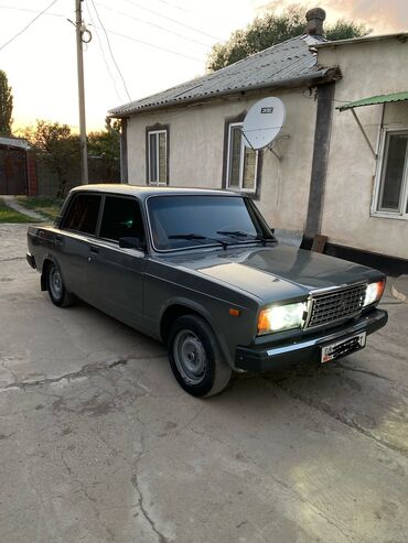 женские авто: ВАЗ (ЛАДА) 2107: 2010 г., 1.6 л, Механика, Бензин, Седан
