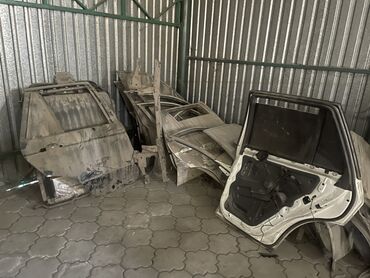 Другие детали кузова: БМВ запаска е53 е70 Привозные — 26