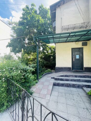 гараж с местом: Сатам Офистик 56 кв. м, Ремонту бар, Көп кабаттуу имарат, 1 кабат