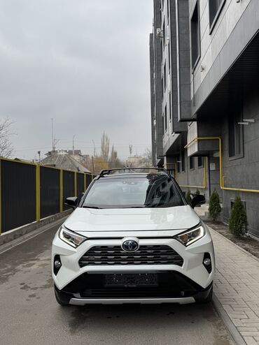 Toyota: Toyota RAV4: 2019 г., 2.5 л, Вариатор, Гибрид, Кроссовер