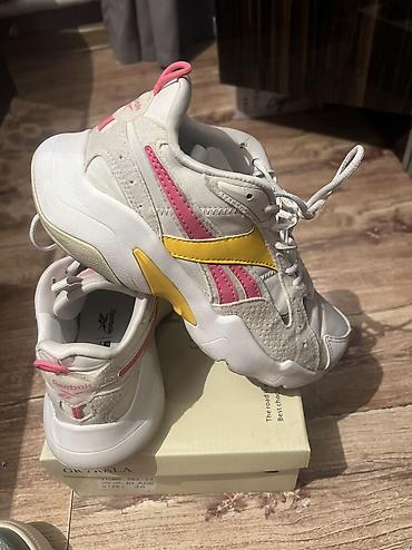кросы: Кроссовки, 37, Reebok, Б/у, цвет - Белый — 1