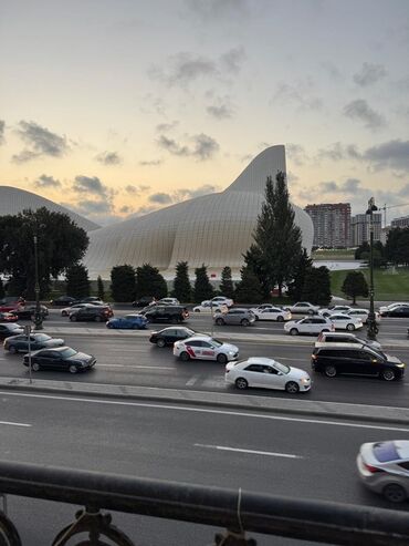 Mənzil alıram: Bakı, 3 otaqlı, Köhnə tikili, m. Nəriman Nərimanov, 65 kv. m