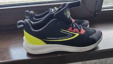 Другие товары для детей: Продаю детскую обувь б/у 33-34 размеры — 10