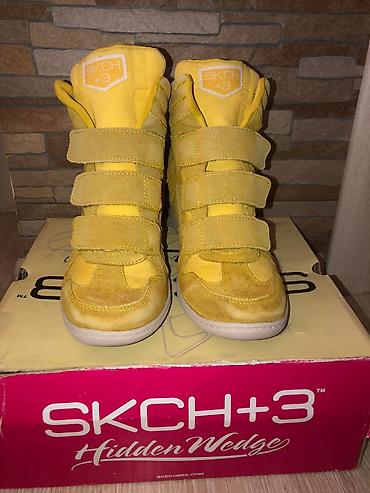 cipele metro: Skechers i Adidas 38 Prodajem ženske izuzetno atraktivne Skechers — 2