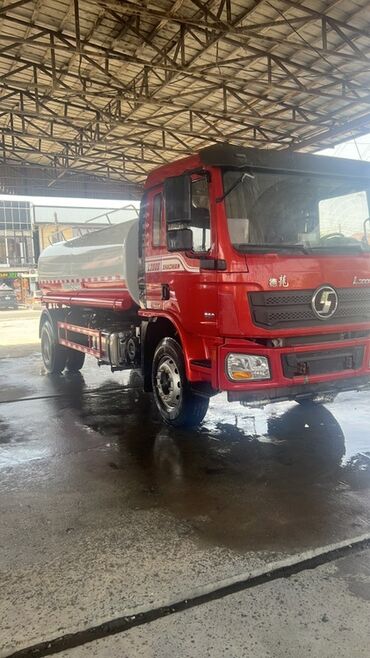 диска трактор: Водовоз/поливомоечная машина SHACMAN L3000 - Шасси: SHACMAN L3000