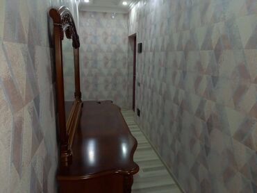 Uzunmüddətli kirayə mənzillər: Masazir qurtuluşda 6/4 mertebesinde 2 otaqli ev 330 azn mûşseri ferqi — 9