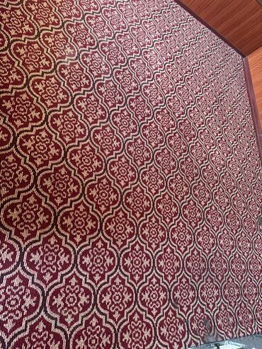 ковер красный: Ковер