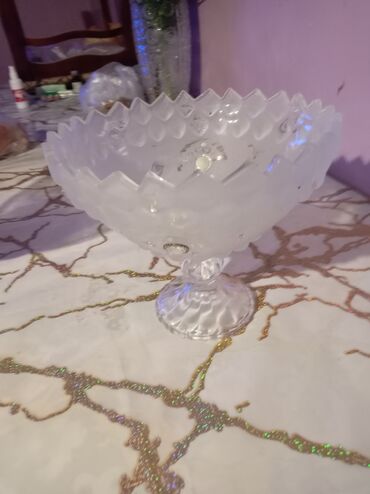 Konfet qabları: Şüşə ayaqlı meyvə qabi esil xursdal 👍 - Material: şüşə, buzlu (mat)
