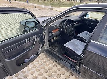 Audi: Audi A6: 1995 г., 2.5 л, Механика, Бензин, Седан — 12
