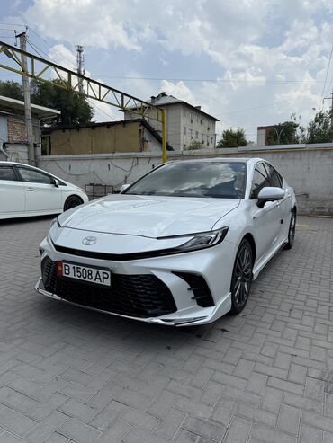 Toyota: Toyota Camry: 2024 г., 2 л, Вариатор, Гибрид, Седан